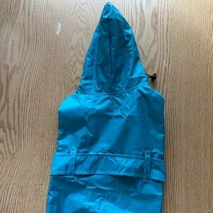 New Doggie 🐶 Jacket with hood maybe Rain Wear Small 12”x8.5”-11.5” adjustable